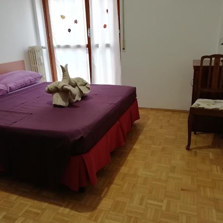 Rosso Tirano Apartment Bagian luar foto