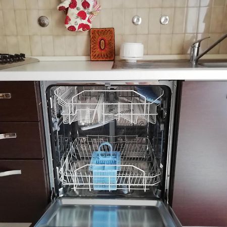 Rosso Tirano Apartment Bagian luar foto