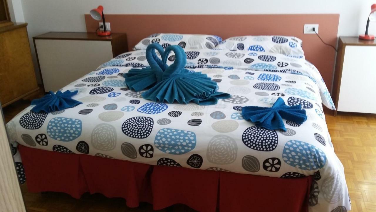 Rosso Tirano Apartment Bagian luar foto